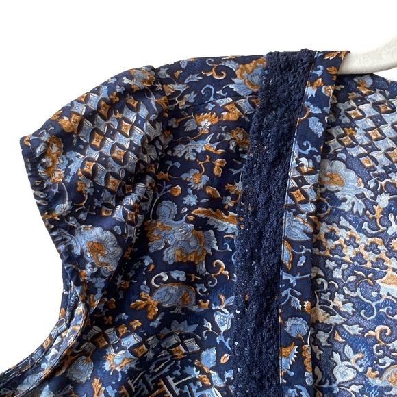 Eddie Bauer Women’s 100% Silk Cap Sleeved V Neck Blouse Size Large - Picture 3 of 11